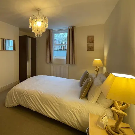 The Cheltenham Townhouse Studios At Glenfall Lawn Pittville Circus-2